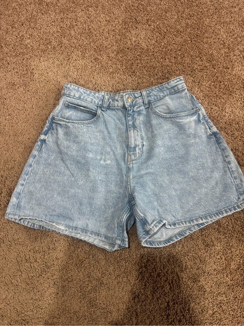 ZARA Light Wash Denim Mom Shorts